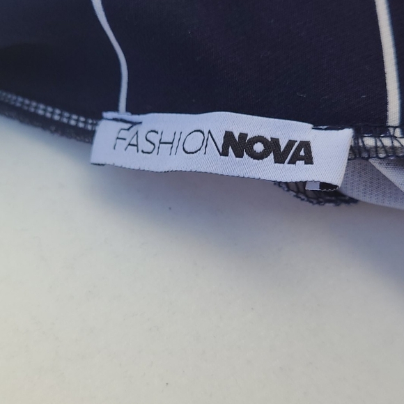 Fashion Nova 2 Piece Pant Set - Picture 7 of 9